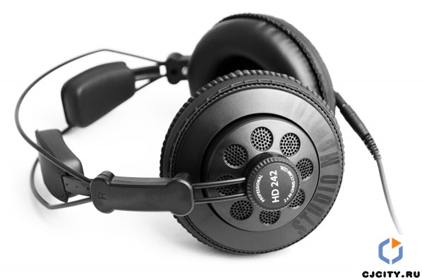 �������� Axelvox HD242
