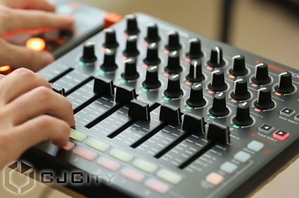 Novation Launch Control XL  Ableton Live