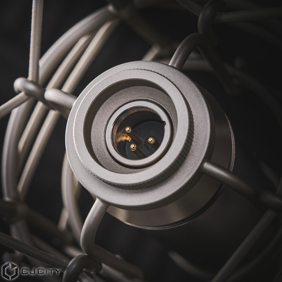 �������� Warm Audio WA‑87JR