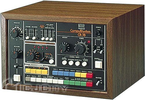 ������ Roland CR‑78